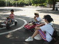 豆自動車で遊ぶ
