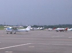 さまよう飛行機たち