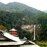 壁飾り１：熊野那智の滝と五重塔。
