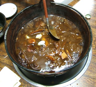 写真４：牡丹鍋の残り汁。