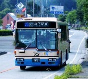 写真ａｅ２：阪急バス。