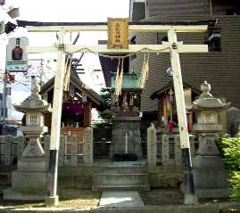 写真１５－４：霰松原神社。
