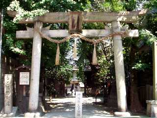 写真５－１：阿倍王子神社の鳥居。