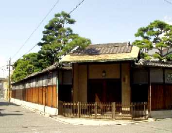 写真８－４：帝塚山の和風の屋敷。