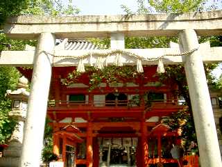 写真６−３：菅原神社の楼門。