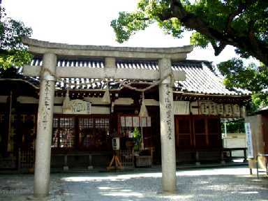 写真１－０：石津太神社。