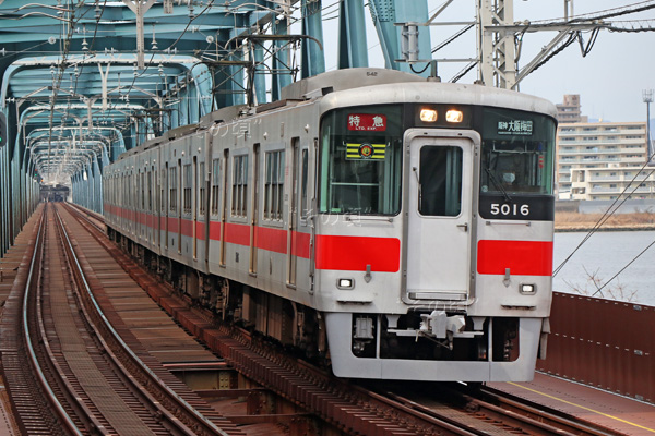 5000系