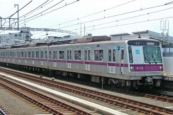 8000系