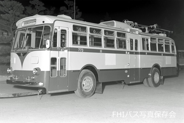 川崎市700形