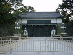 Gate4