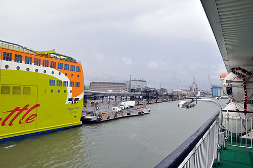 �o���g3��