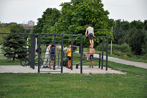 �o���g3��