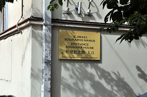 �o���g3��