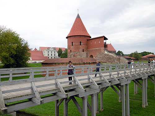 �o���g3��