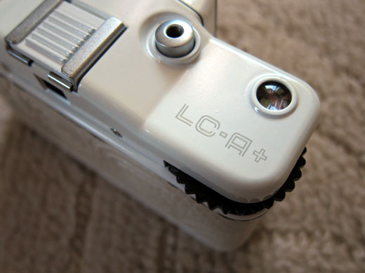 LOMO LC-A+ White（アナログトイカメラ）白色版 詳細レビュー